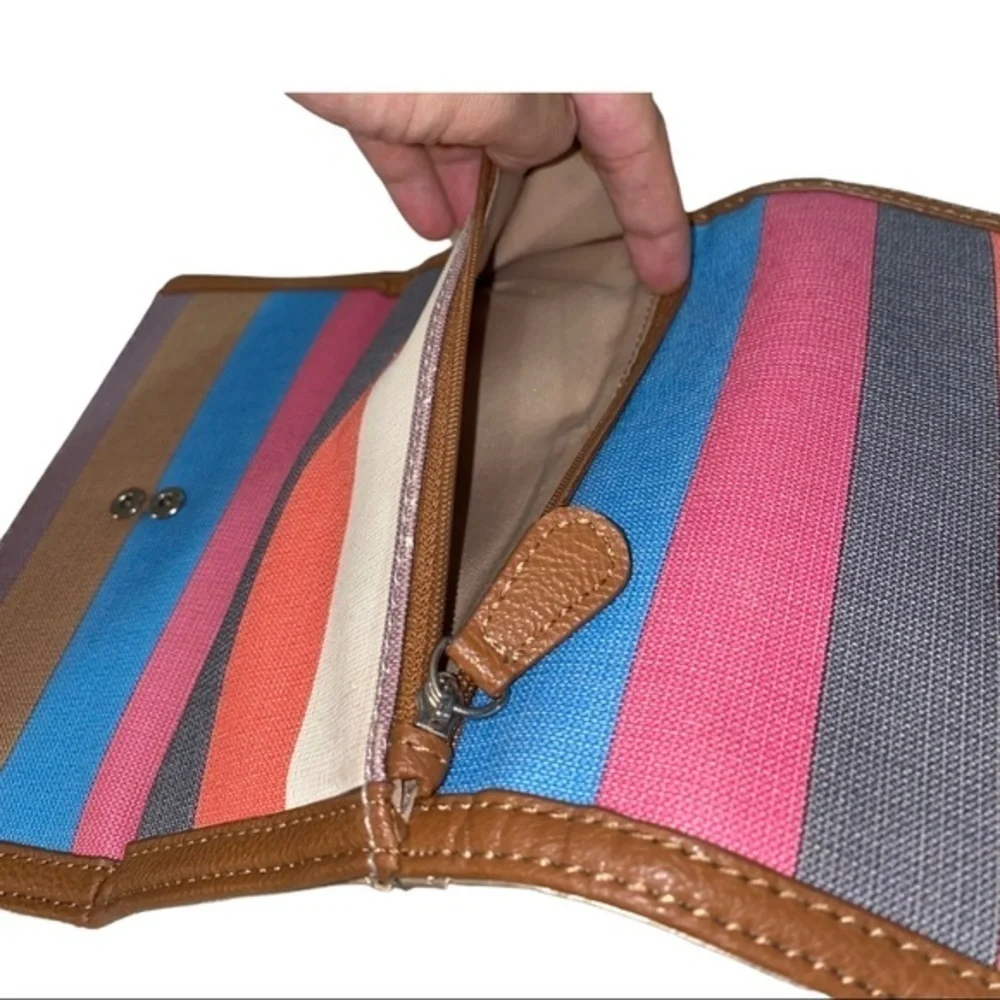 Nine West colorful wallet! 🌈 - Picture 8 of 9
